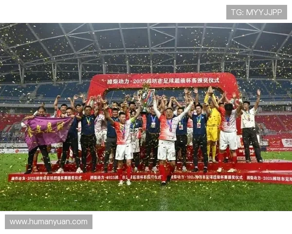 黄健翔回忆十年前北马之行 当地足球氛围以草根高中水平为主 黄健翔回忆十年前北马之行 当地足球氛围以草根高中水平为主